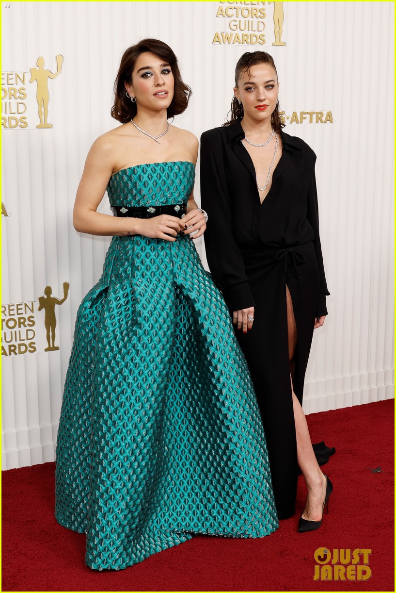 Nearly Every 'The White Lotus' Cast Member Showed Up for SAG Awards