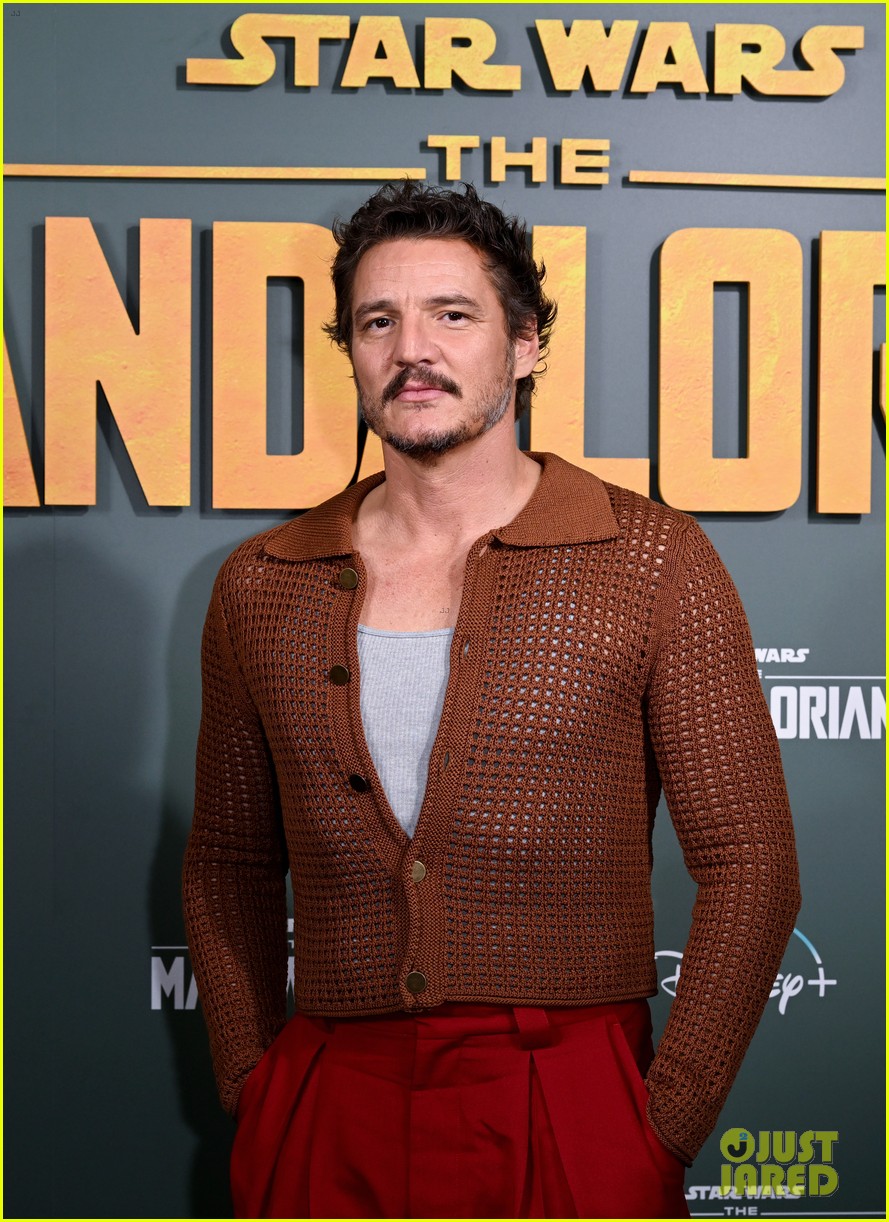 Pedro Pascal Hangs With Many Mandalorians at 'The Mandalorian' Season 3 - How Tall Is Pedro Pascal: Mandalorian Star’s Charismatic Stature