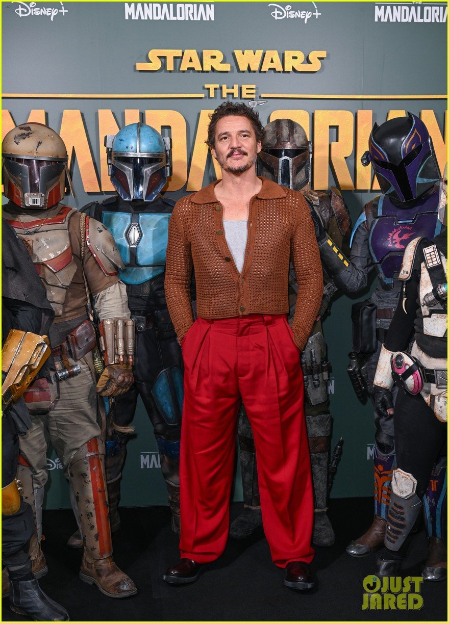 Pedro Pascal Hangs With Many Mandalorians at 'The Mandalorian' Season 3 - How Tall Is Pedro Pascal: Mandalorian Star’s Charismatic Stature