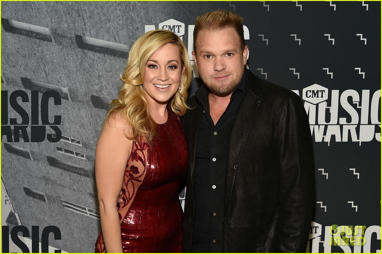 Kellie Pickler's Husband Kyle Jacobs Dead at 49 in Apparent Suicide