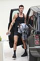 shawn mendes leaving the gym 07