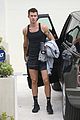 shawn mendes leaving the gym 09