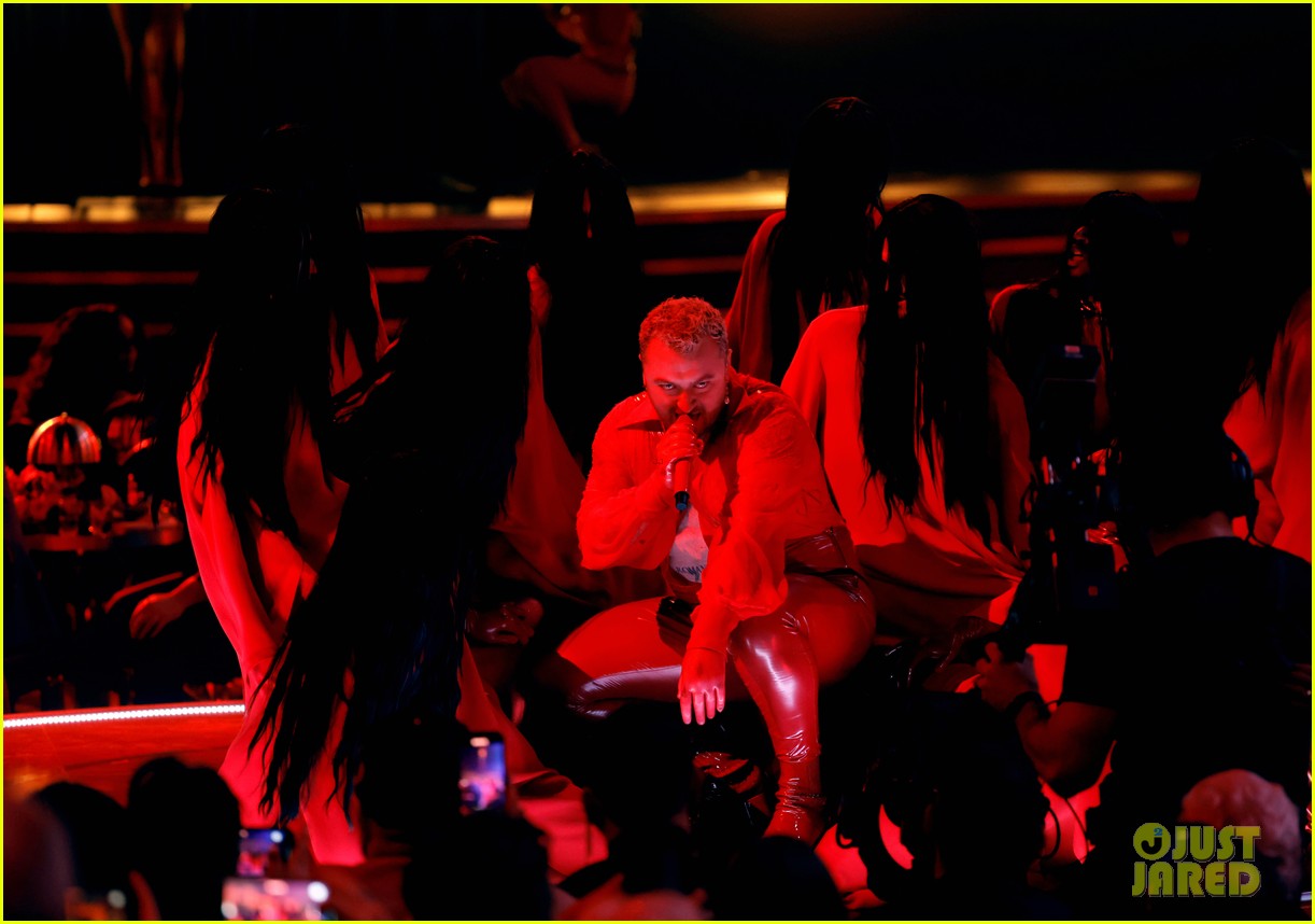 Sam Smith & Kim Petras Heat Up the Grammys Stage with 'Unholy