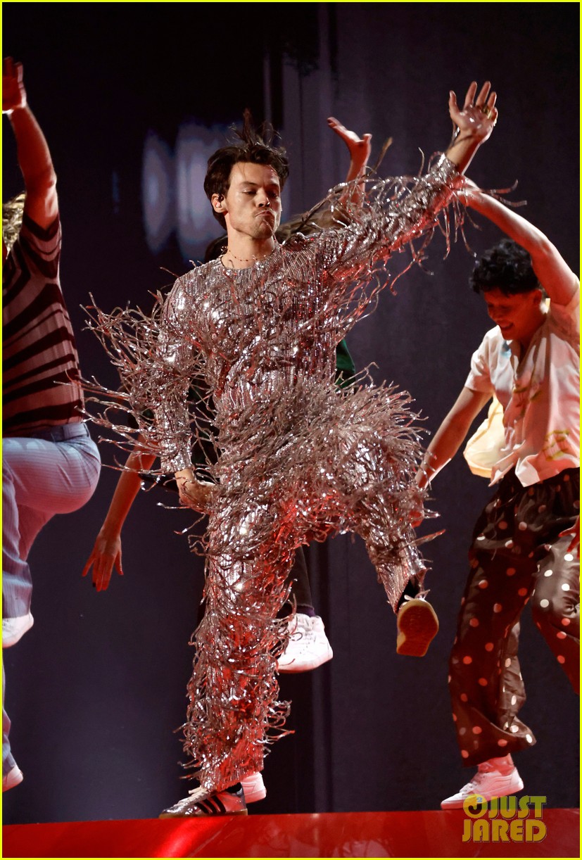 Harry Styles Wears Silver Fringe Outfit While Performing Nominated Song