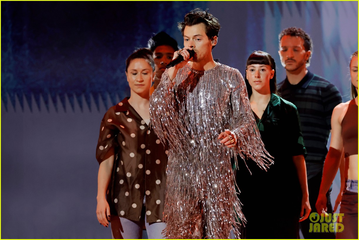 Harry Styles Wears Silver Fringe Outfit While Performing Nominated Song