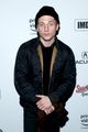 jeremy allen white reacts to fans thirsting over him 05