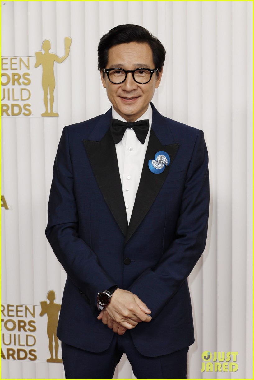 Michelle Yeoh, Jamie Lee Curtis & Stephanie Hsu Are Forces of Fashion