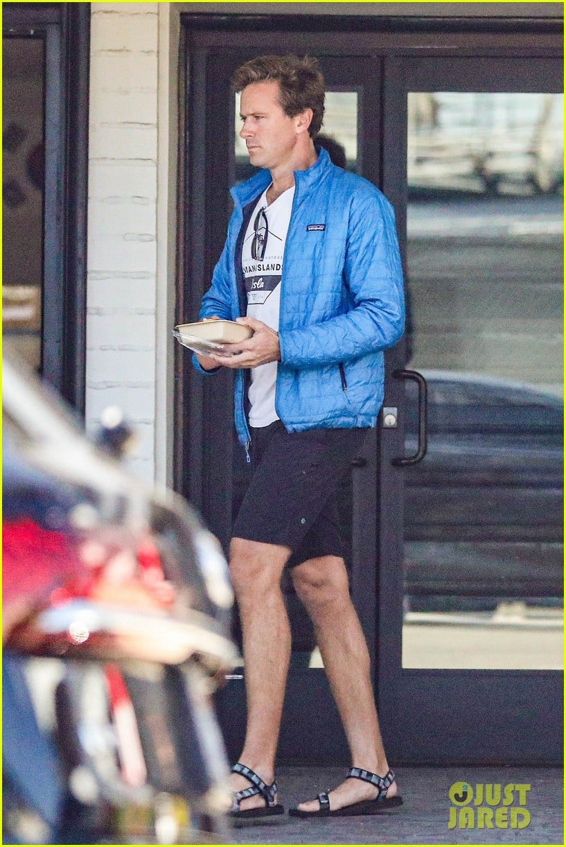 Armie Hammer Enjoys a Laugh & a Bite to Eat with a Friend Ahead of
