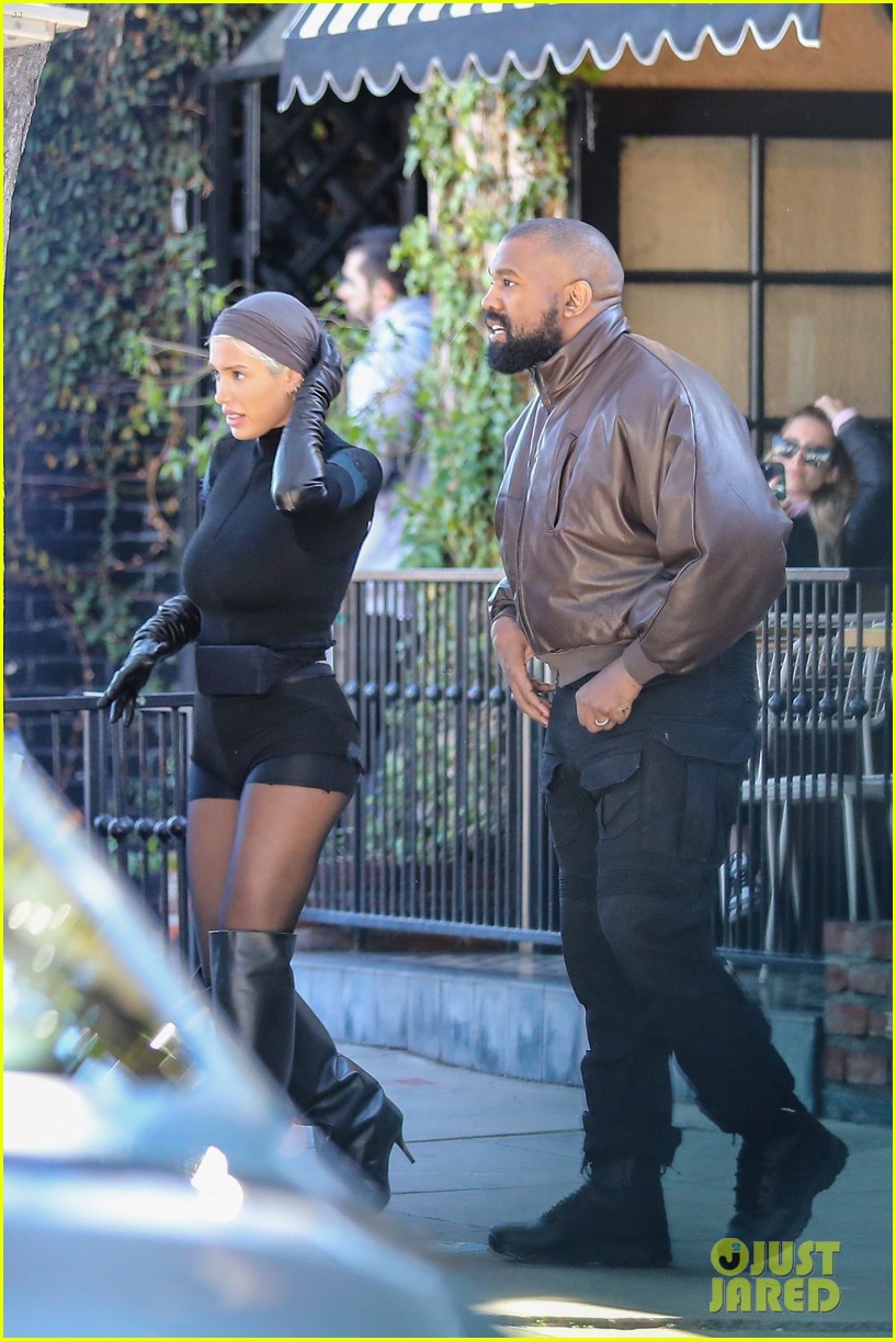 Photo: kanye west bianca censori go shopping in la 25 | Photo 4905274