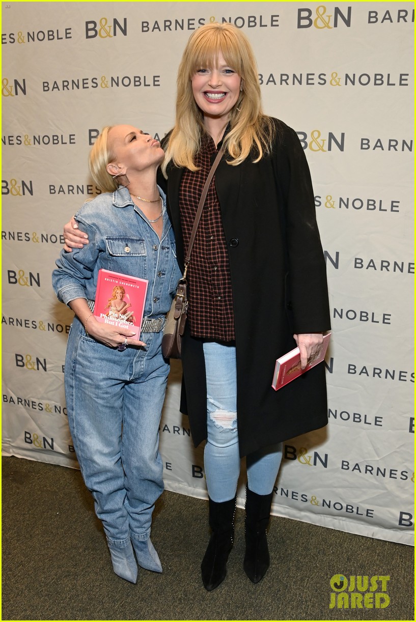 Kristin Chenoweth & Fiance Josh Bryant Pose for a Family Photo at L.A