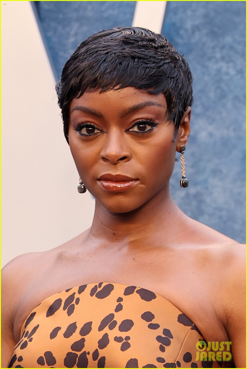 Danielle Deadwyler Goes Edgy in Versace For Vanity Fair's 2023 Oscar Party Photo 4907182