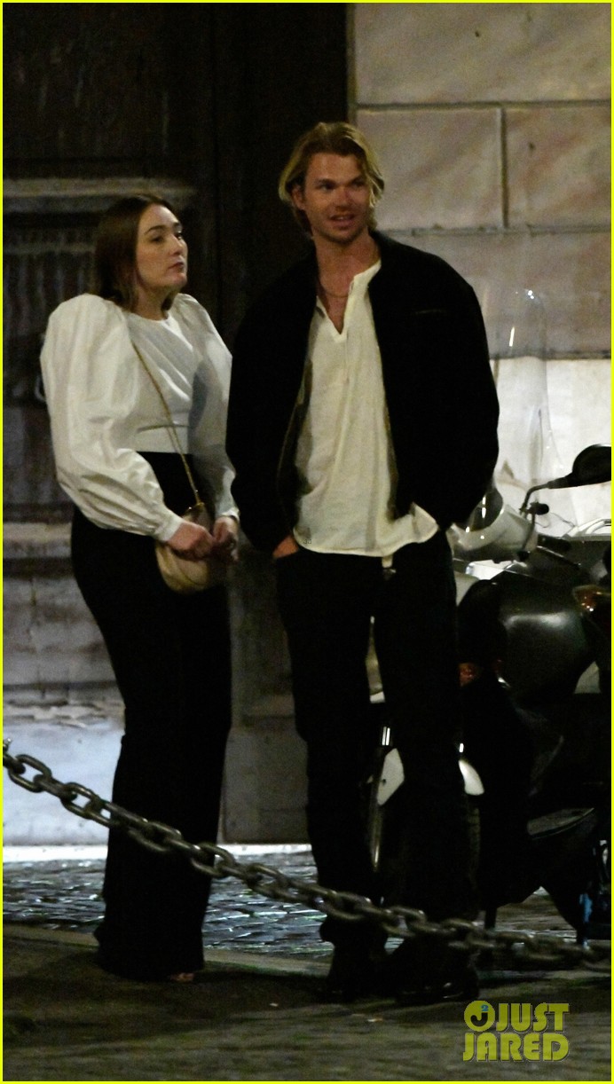 Photo Florence Pugh Charlie Gooch Dinner Date Rome 173 Photo 4913942 photo-florence-pugh-charlie-gooch-dinner-date-rome-173-photo-4913942