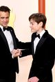 colin farrell brings son henry to oscars 06