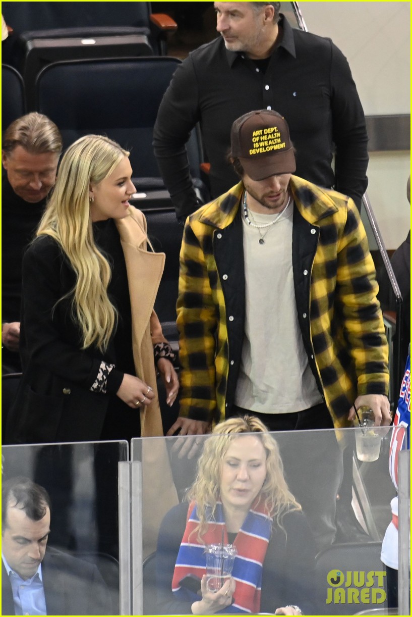 Kelsea Ballerini & Chase Stokes Take Their Romance to the Rangers Game