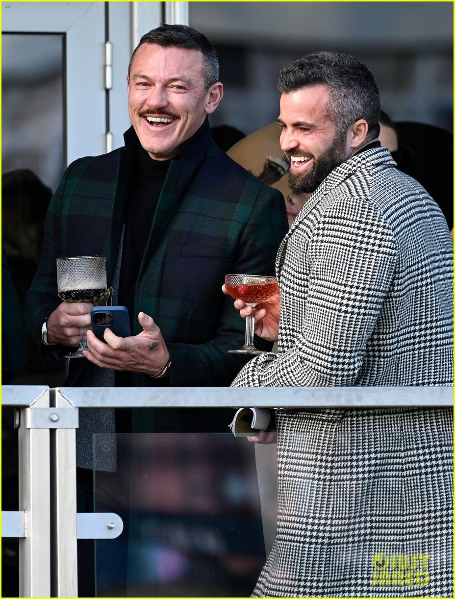 Photo luke evans fran tomas all smiles 01 Photo 4909825 Just Jared