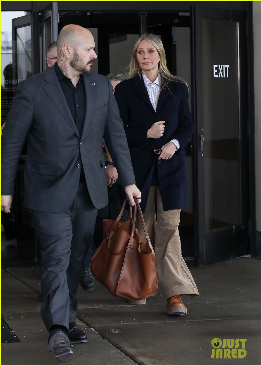 Here's What Paltrow Whispered to Terry Sanderson While Exiting