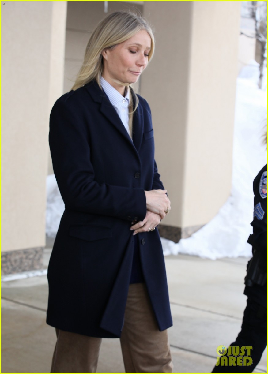 Here's What Paltrow Whispered to Terry Sanderson While Exiting