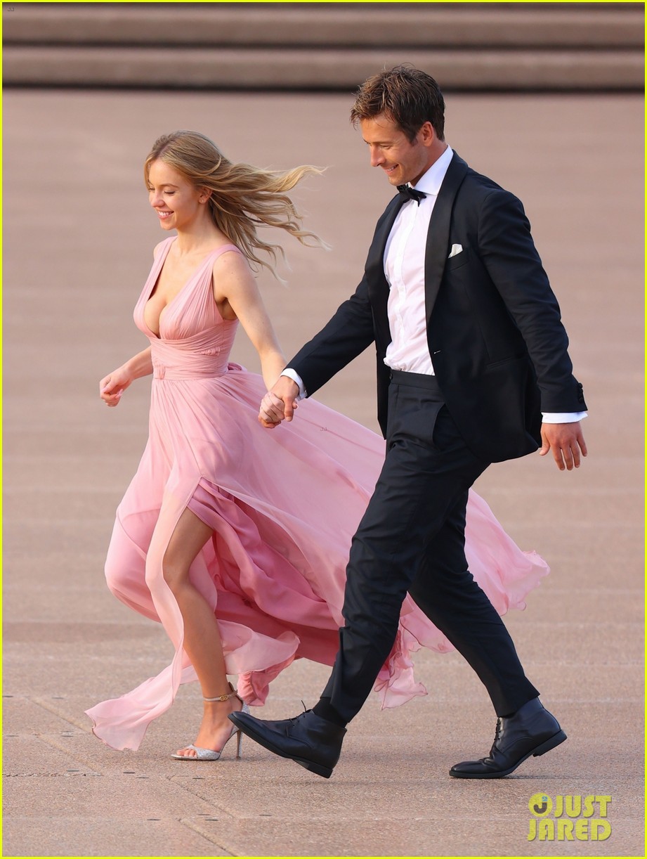 Photo: glen powell sydney sweeney continue filming rom com 34 | Photo