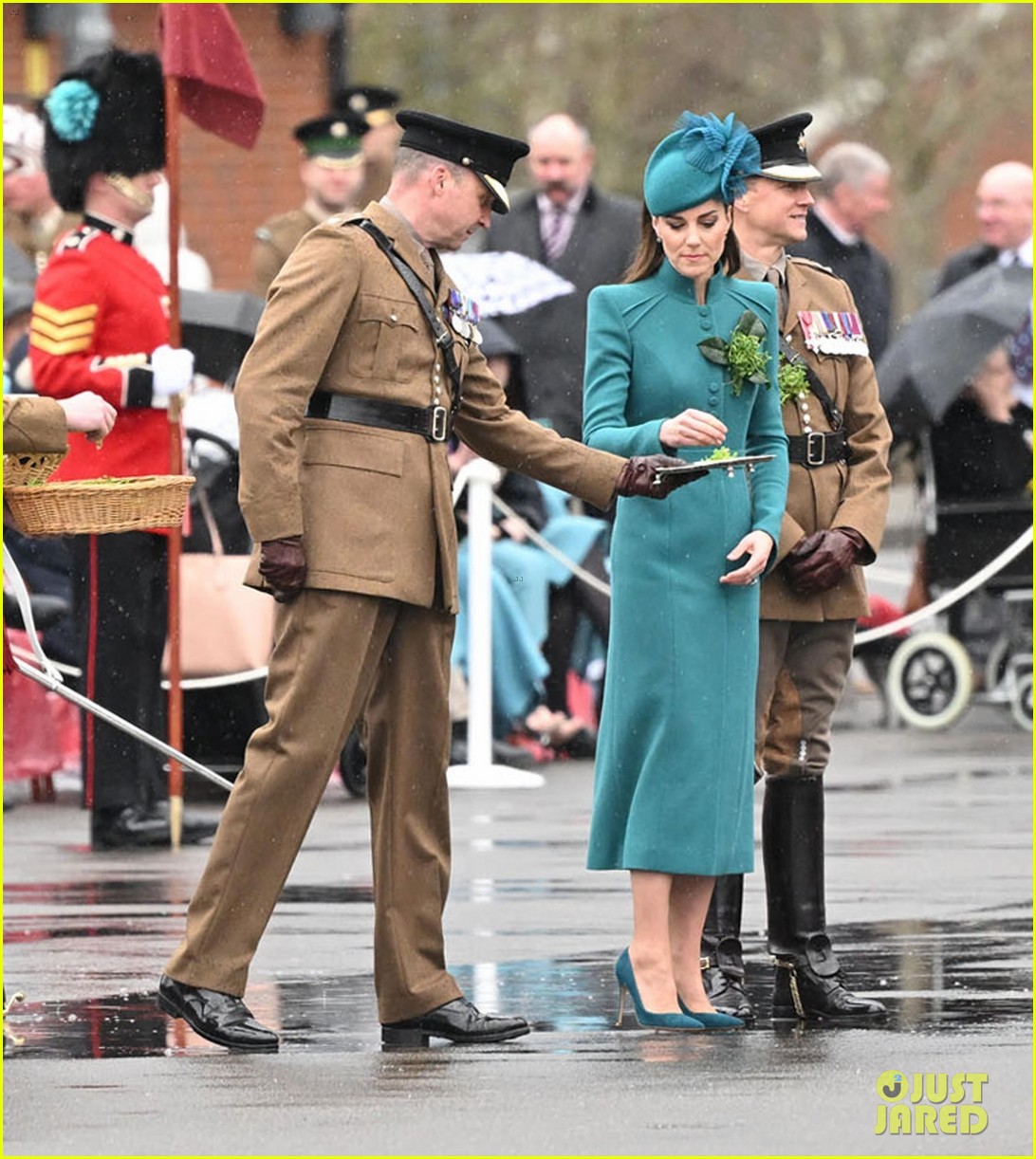 Kate Middleton & Prince William Celebrate First St. Patrick's Day as(02)