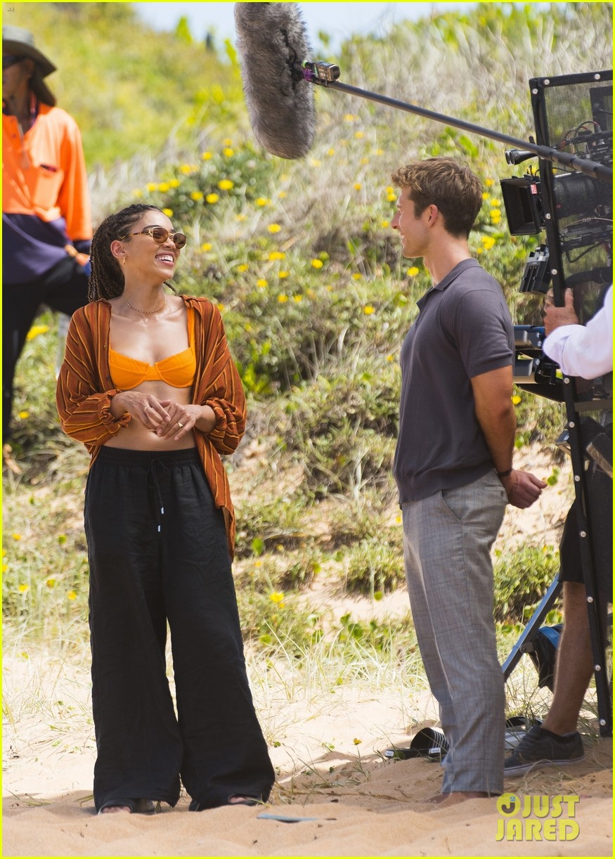 Sydney Sweeney & Glen Powell Hit The Beach To Film Mystery Rom-Com in