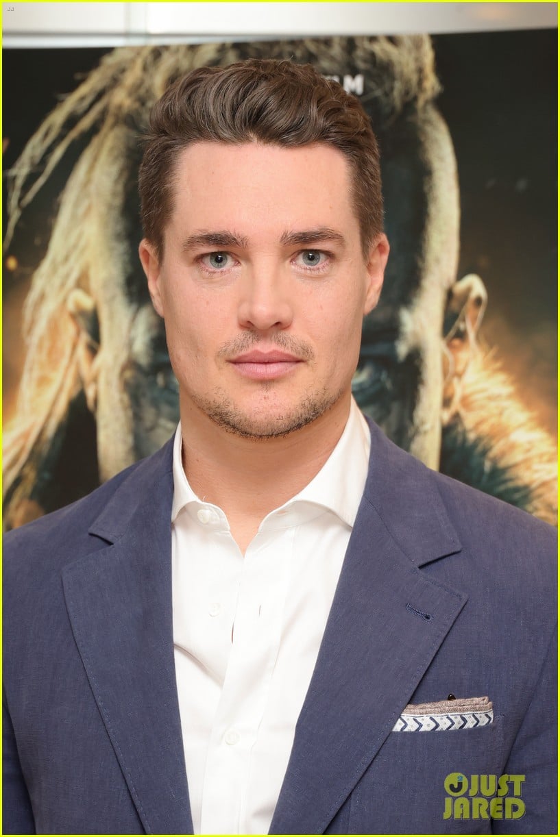 Allison Williams Supports Fiance Alexander Dreymon at 'The Last Kingdom