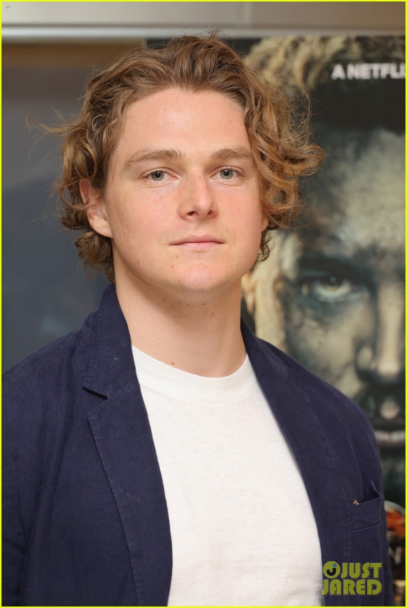 Photo: allison williams supports alexander dremon seven kings must die