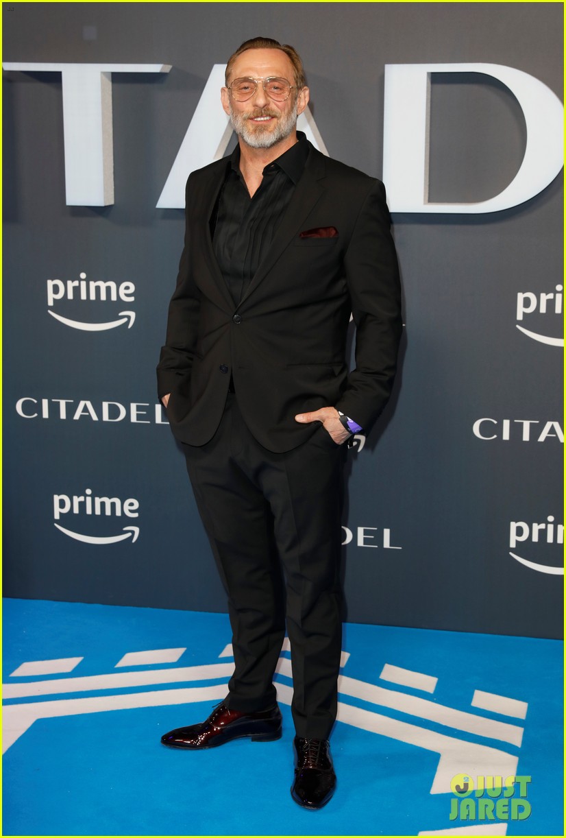 Richard Springall Priyanka Chopra & Nick Jonas Look So in Love at 'Citadel' London ...