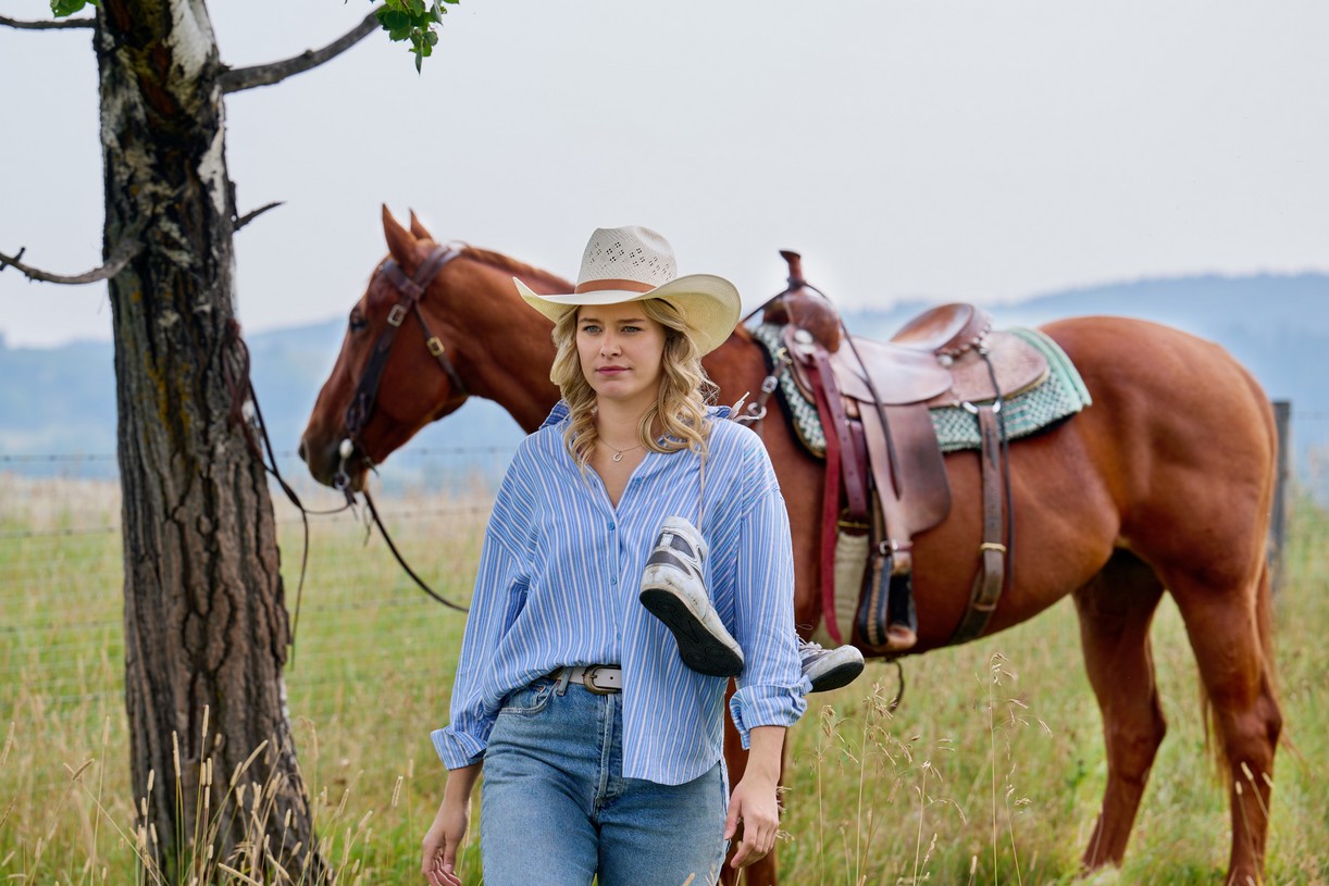 Tuff Still Doesn't Trust Valeria on Hallmark Channel's 'Ride' Watch A