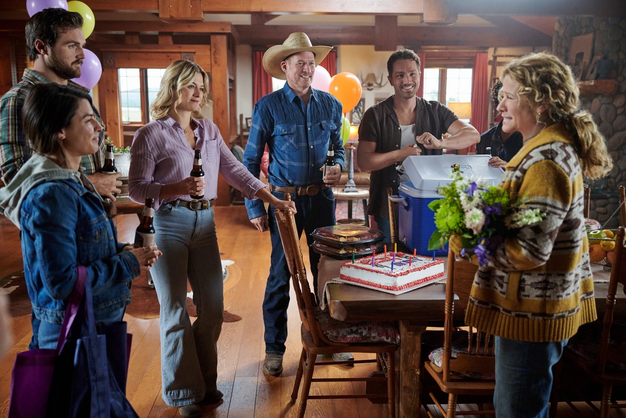 Photo ride estella gus missy picnic hallmark channel 03 Photo