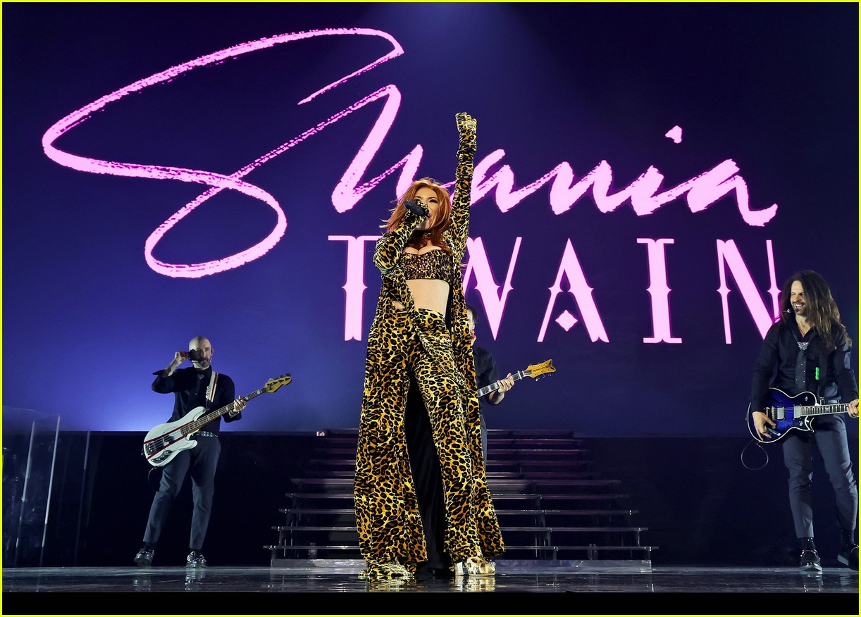 Shania Twain Setlist for 2023 Queen of Me Tour Revealed After First