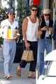 shawn mendes stops by juice bar with friends in weho 03