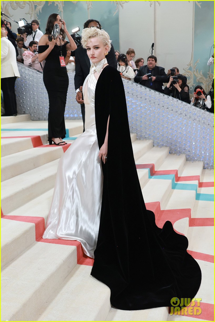 Halle Bailey, Julia Garner & Daisy Edgar Jones Are Gorgeous in Gucci at