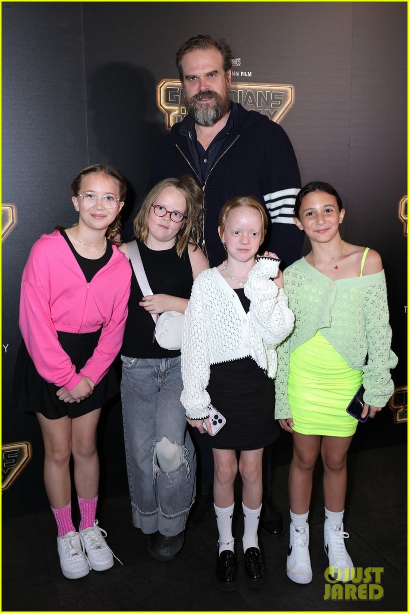 David Harbour Brings StepDaughters Ethel & Marnie to 'Guardians of the