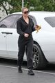 khloe kardashian visits salon in calabasas 46
