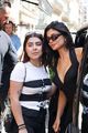 kylie jenner grabs lunch in paris 09