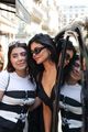 kylie jenner grabs lunch in paris 36