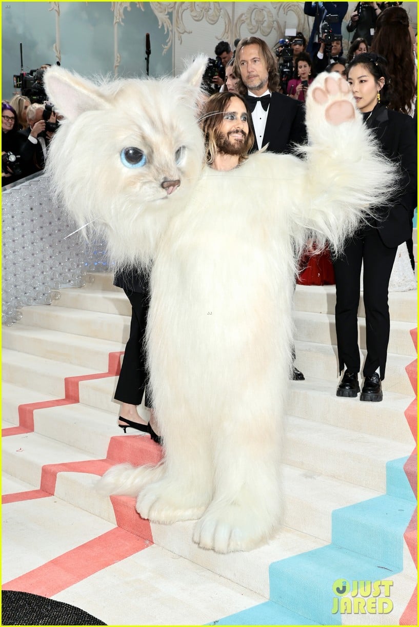 Jared Leto Dress Up as Karl Lagerfeld's Beloved Cat Choupette for Met