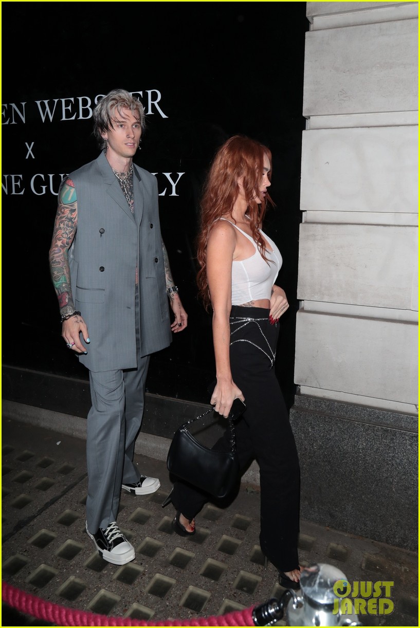 Megan Fox & Machine Gun Kelly Spotted Looking Happy Together in London(02)
