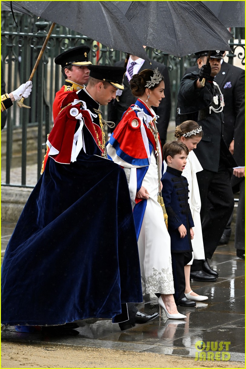 Prince William Princess Catherine Arrive At Coronation With Princess 