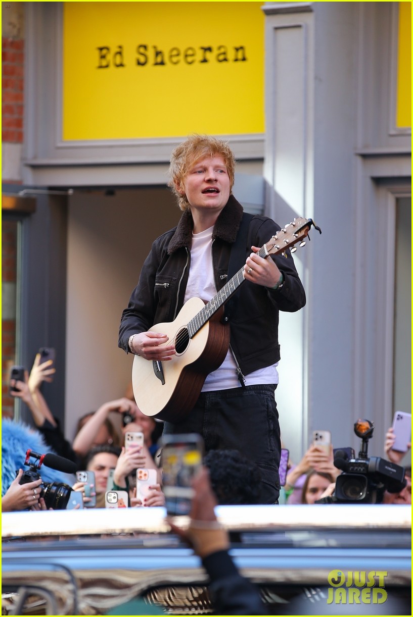 Ed Sheeran Performs Surprise Pop-Up Sets in New York & LA - See the ...