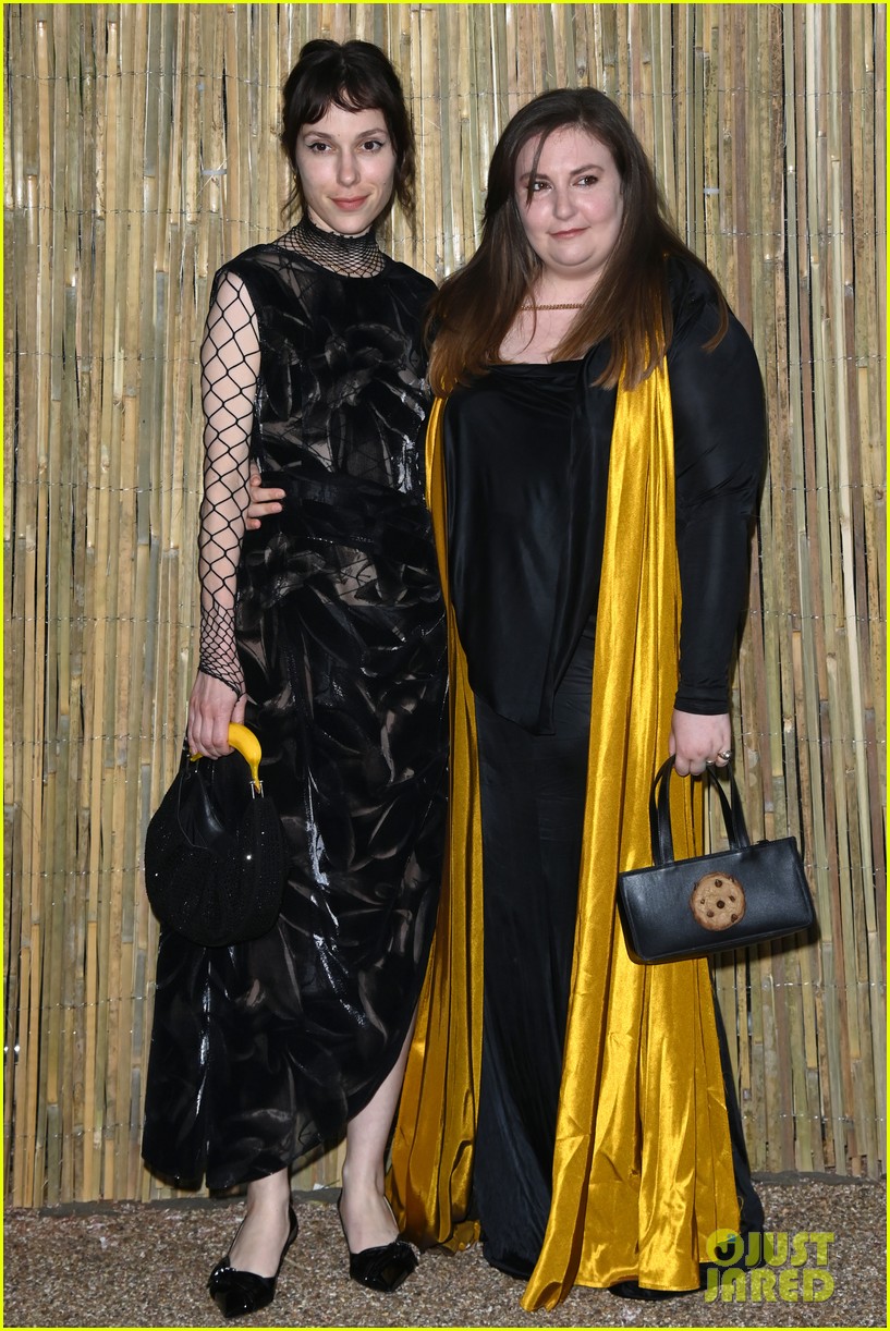 Andrew Garfield, Diane Kruger, & More Stars Attend Serpentine Summer