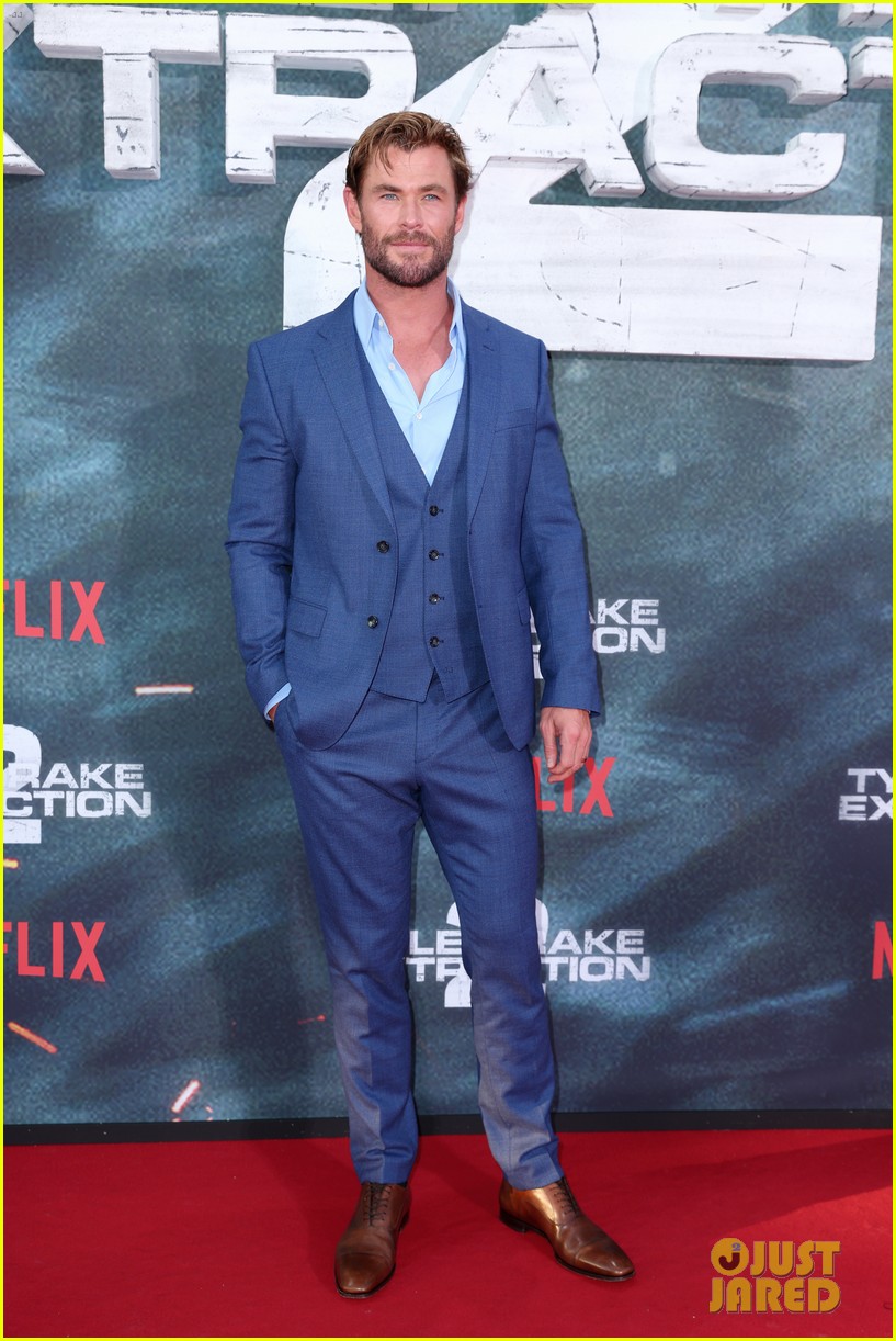 Chris Hemsworth Praises Wife Elsa Pataky: 'I Couldn't Have Done Any of the Things' Without Her: Photo 4942774 | Chris Hemsworth, Elsa Pataky, Golshifteh Farahani, Olga Kurylenko, Sam Hargrave Photos - Vimarsana News