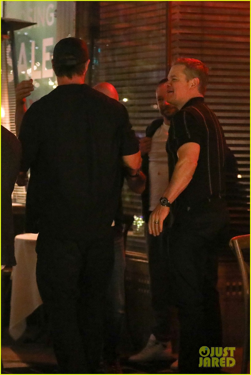 Chris Hemsworth & Matt Damon Meet Up for Dinner in Santa Monica Photo