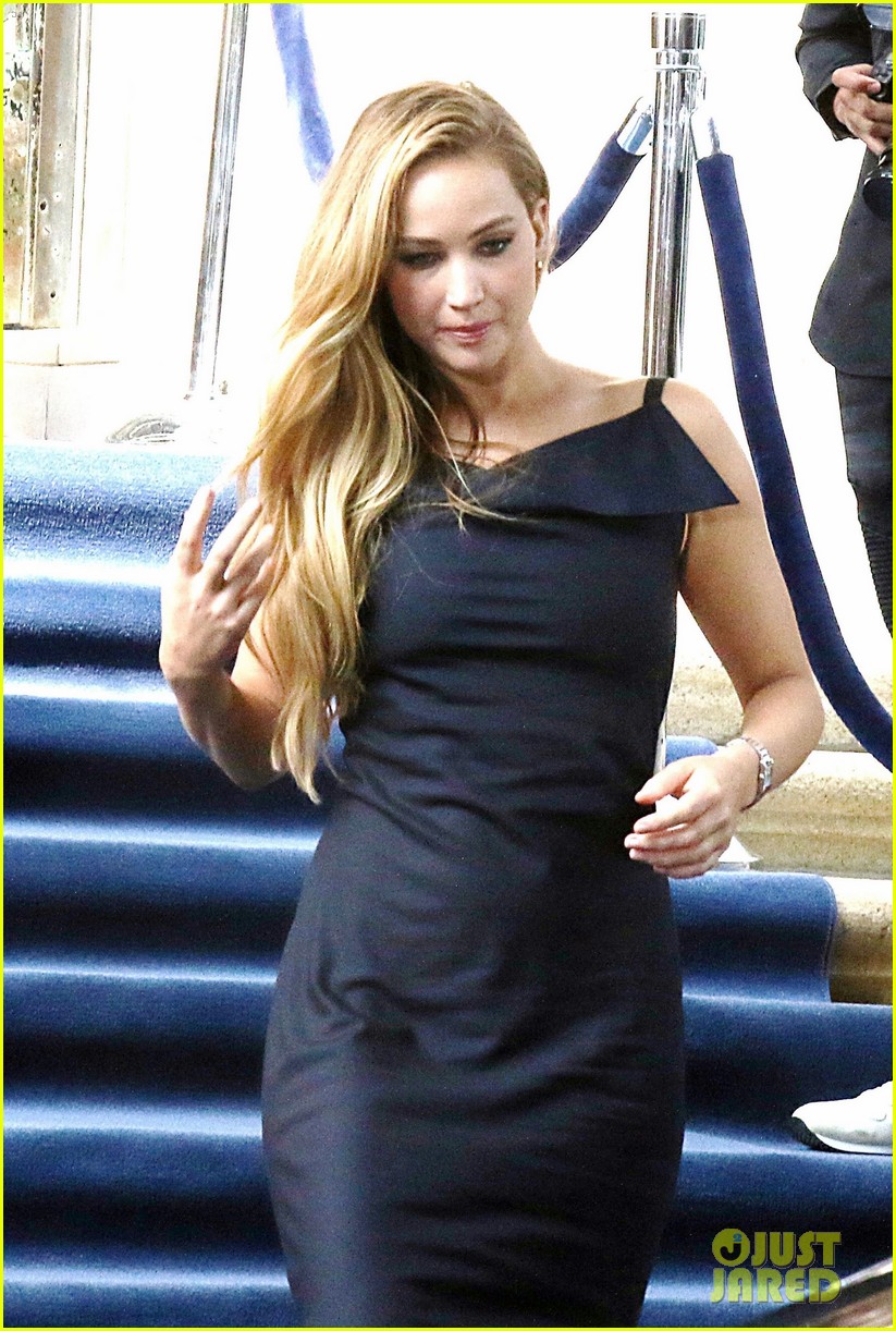 Jennifer Lawrence is Elegant in Backless Black Dress on Set of Her Dior Commercial: Photo 4950734 | Jennifer Lawrence Photos - Vimarsana News