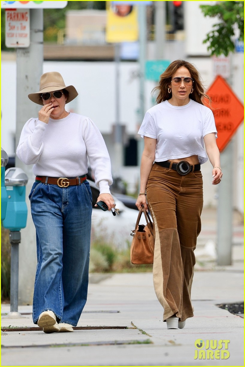 Jennifer Lopez Brings Back Bell Bottoms For More Furniture Shopping