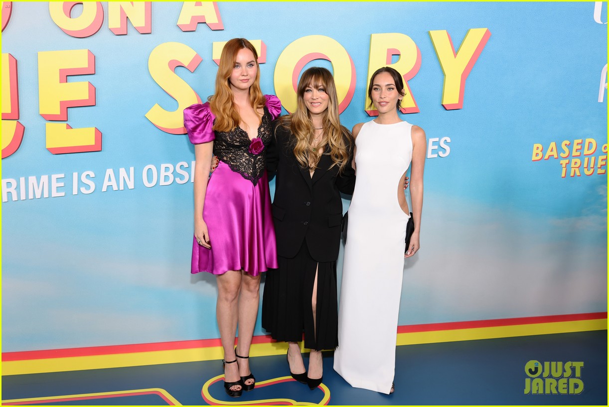 kaley-cuoco-hits-the-premiere-of-based-on-a-true-story-with-chris