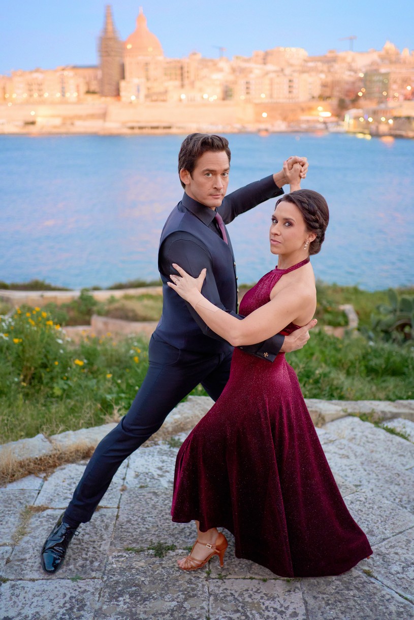 Will Kemp Wants Lacey Chabert To Stop Saying She's Not A Dancer: 'She Dragged Me Around The Dance Floor!': Photo 4943226 | Hallmark Channel, Lacey Chabert, Will Kemp Photos - Vimarsana News