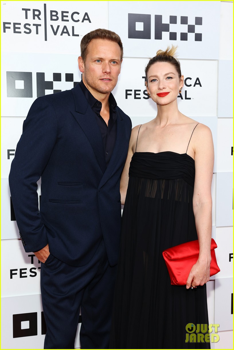 Sam Heughan & Caitriona Balfe Lead Co-Stars To 'Outlander' Season 7