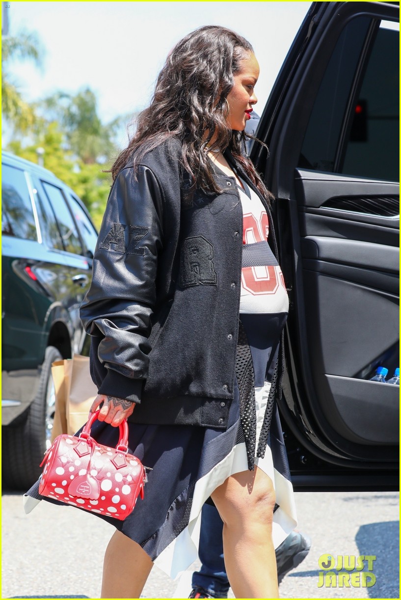 Pregnant Rihanna Wears a Jersey Dress for Lunch Date with A$AP Rocky: Photo 4946712 | ASAP Rocky, Pregnant Celebrities, Rihanna Photos - Vimarsana News
