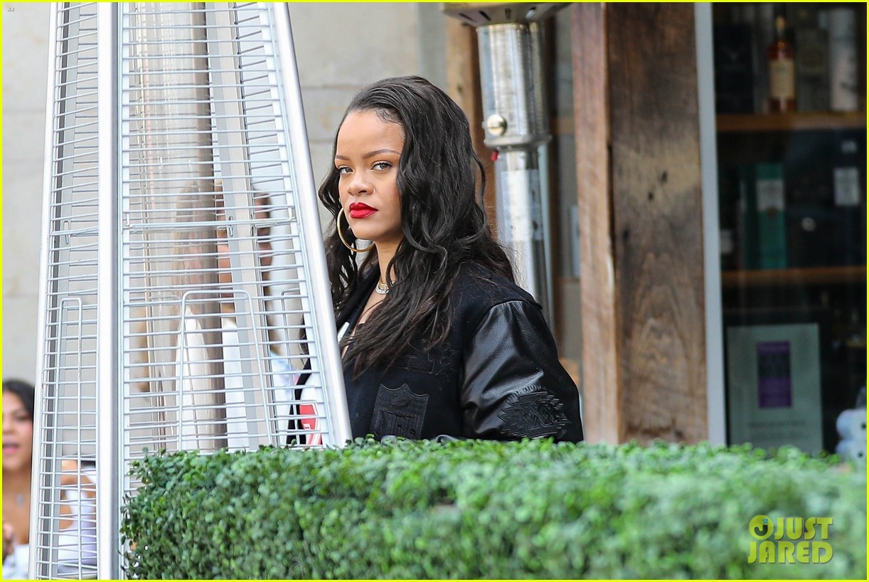 Pregnant Rihanna Wears a Jersey Dress for Lunch Date with A$AP Rocky: Photo 4946765 | ASAP Rocky, Pregnant Celebrities, Rihanna Photos - Vimarsana News
